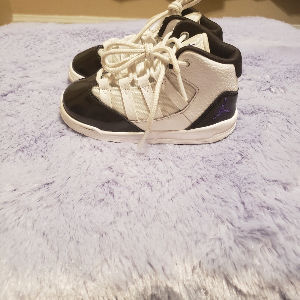 Jordan Max Aura black/white